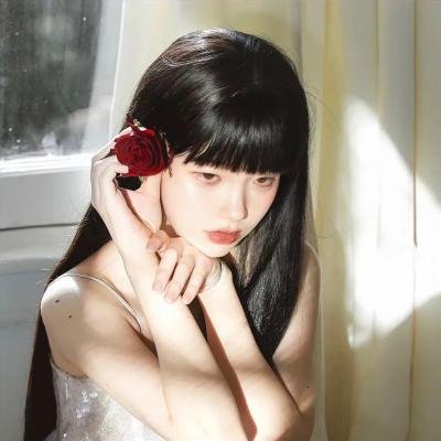 背带短裤丧尸来袭